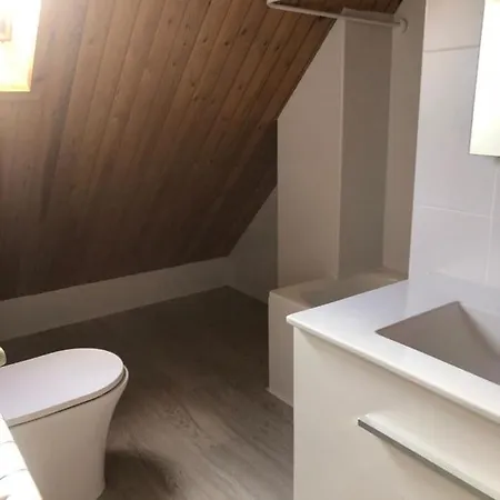 Casa Algarri Tatil Evi Escarrilla