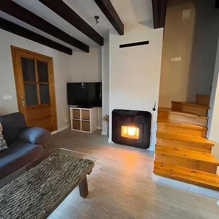 Tatil Evi Casa Algarri Escarrilla